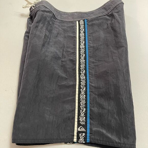 Quiksilver Dark Grey VTG Swim Trunks Size 34 - Picture 8 of 10